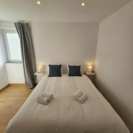 Apartament Sun And Ii Ac Wifi 90mts From The *