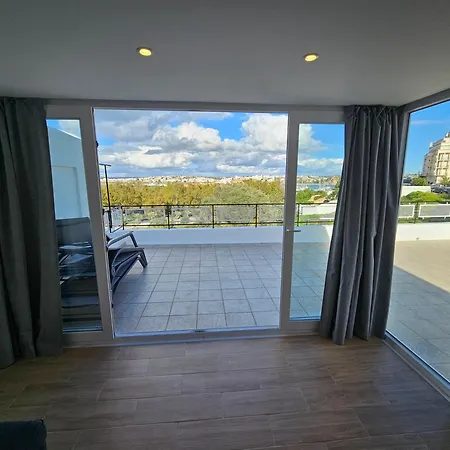 Sun And Ii Ac Wifi 90mts From The Apartament Portimão