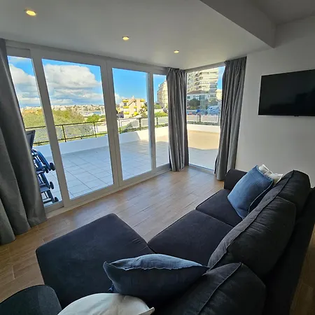 Sun And Ii Ac Wifi 90mts From The 公寓 波尔蒂芒