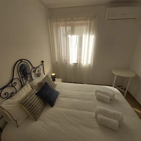Apartament Sun And Ii Ac Wifi 90mts From The Portimão